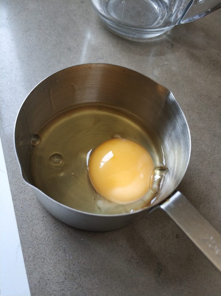 ביצה בכוס