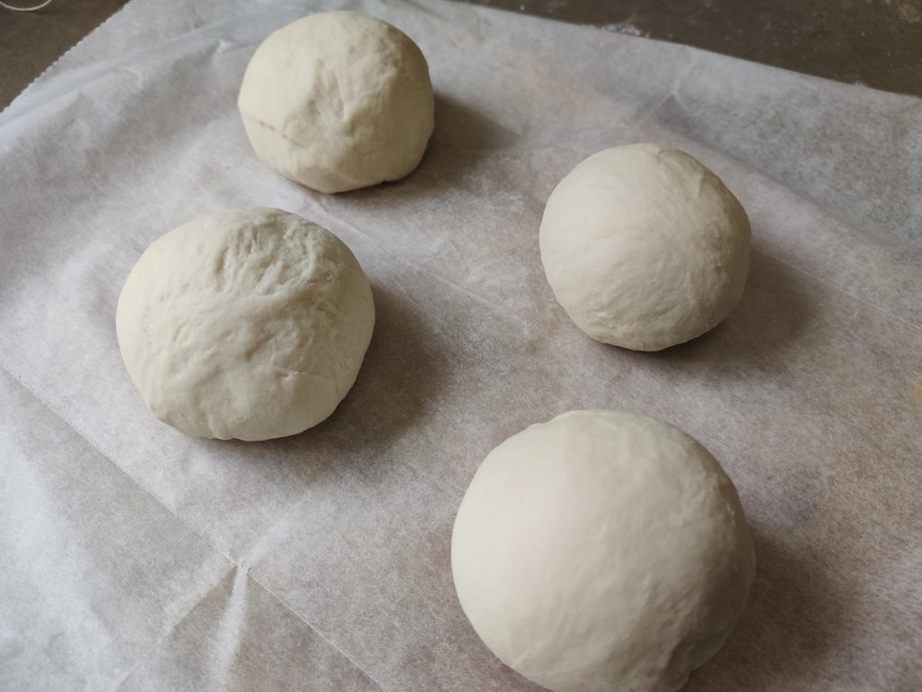 הכנת לחם נאן - כדורי בצק