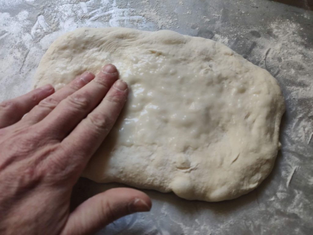 לחם ברברי פרסי אסלי - מריחת הציפוי