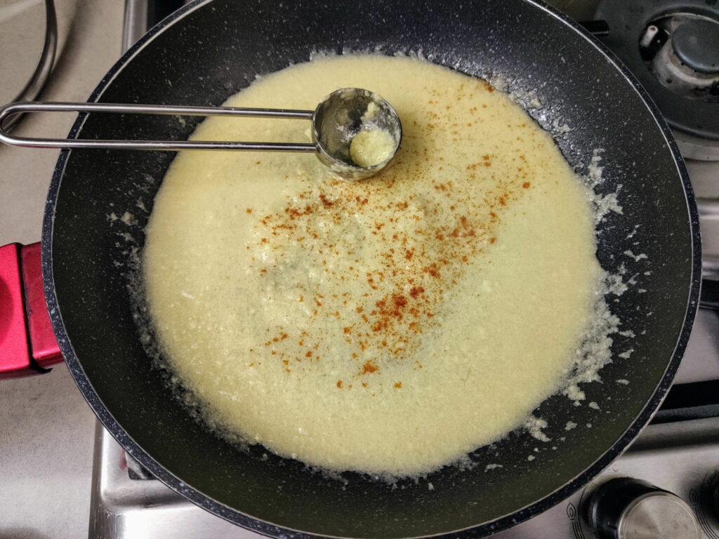 ספגטי שום ושמן זית - הכנת הרוטב