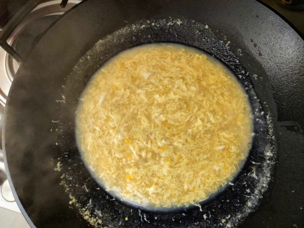 מרק תירס סיני עם נטיפי ביצה
